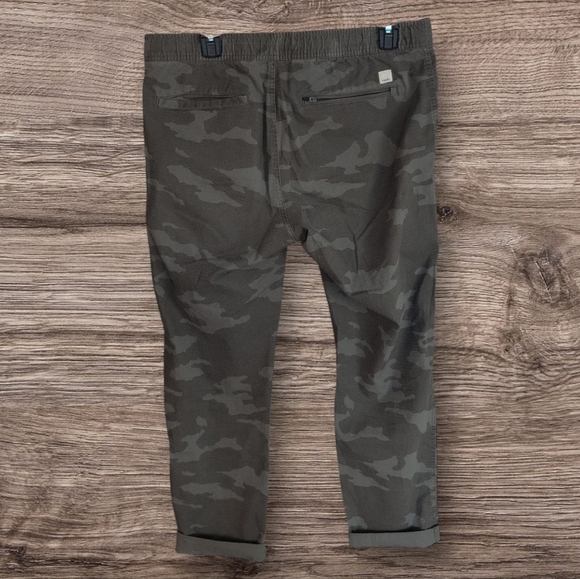 "Vuori Ripstop Climber Pant", Oregano Camo Colored - Picture 2 of 2